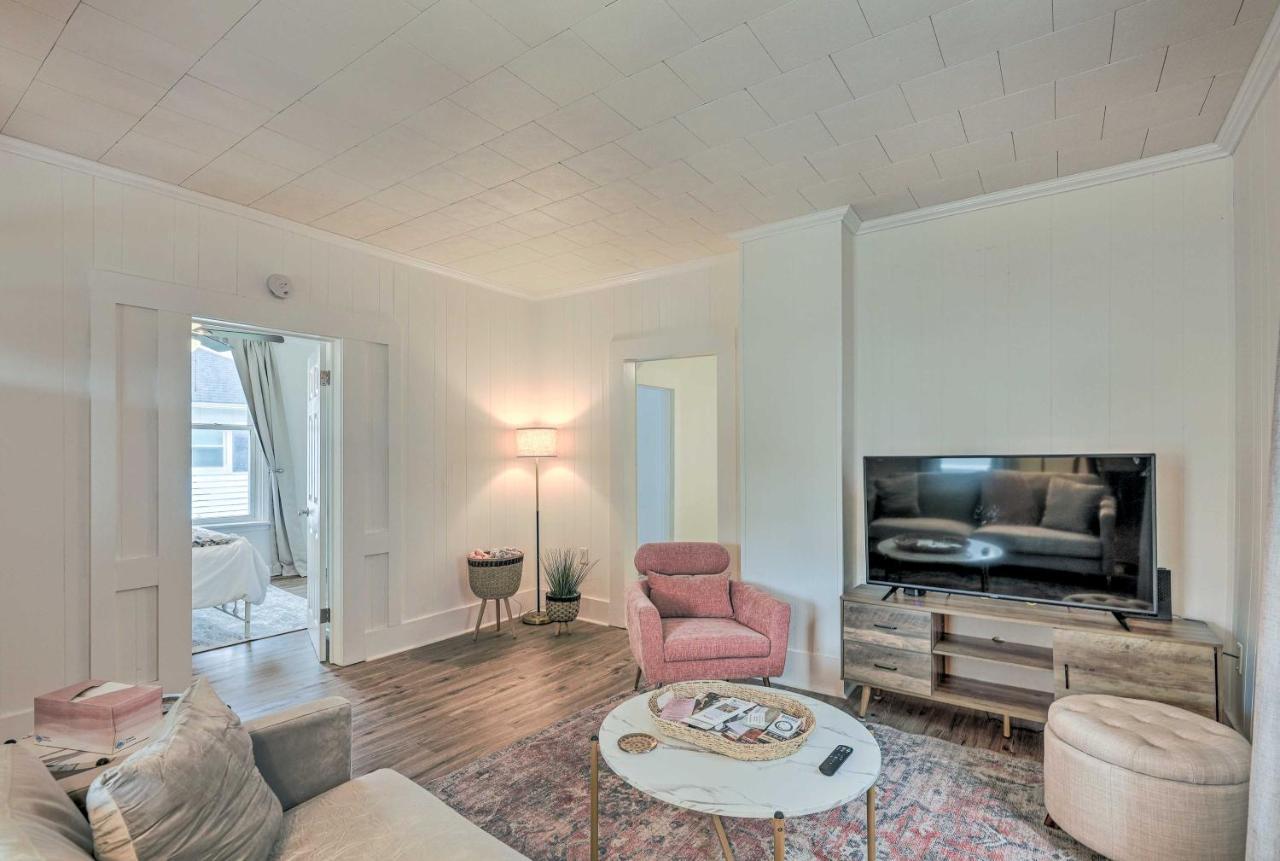 Pet-friendly With Private Yard * Greenville