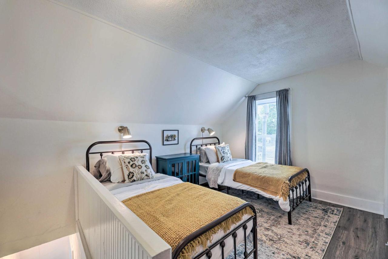 Pet-friendly With Private Yard *